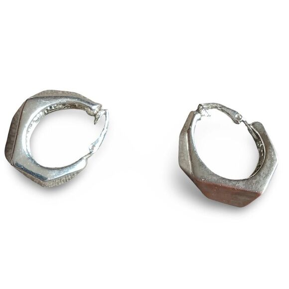 Silver Tone Hexagon Chucky Hoop Clip On Earring Retro Shape - Picture 5 of 8
